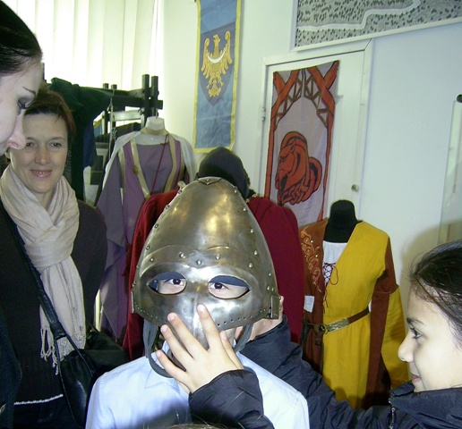 КОЛИ ЩАСТЯМ І ЗАХОПЛЕННЯМ СВІТЯТЬСЯ ОЧЕНЯТА ЮНИХ ВІДВІДУВАЧІВ - ЩАСЛИВІ І МУЗЕЙНИКИ :) — фото 10