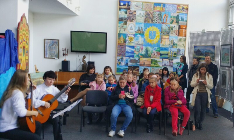 Художніми «Враженнями» в музеї історії міста ділиться Галина Олійник — фото 4