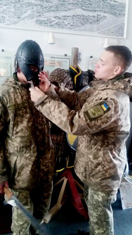 Музейна шефська допомога військовим: цікаве дозвілля для захисників України — фото 8
