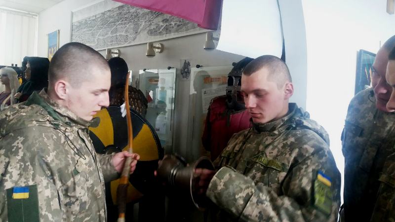 Музейна шефська допомога військовим: цікаве дозвілля для захисників України — фото 1