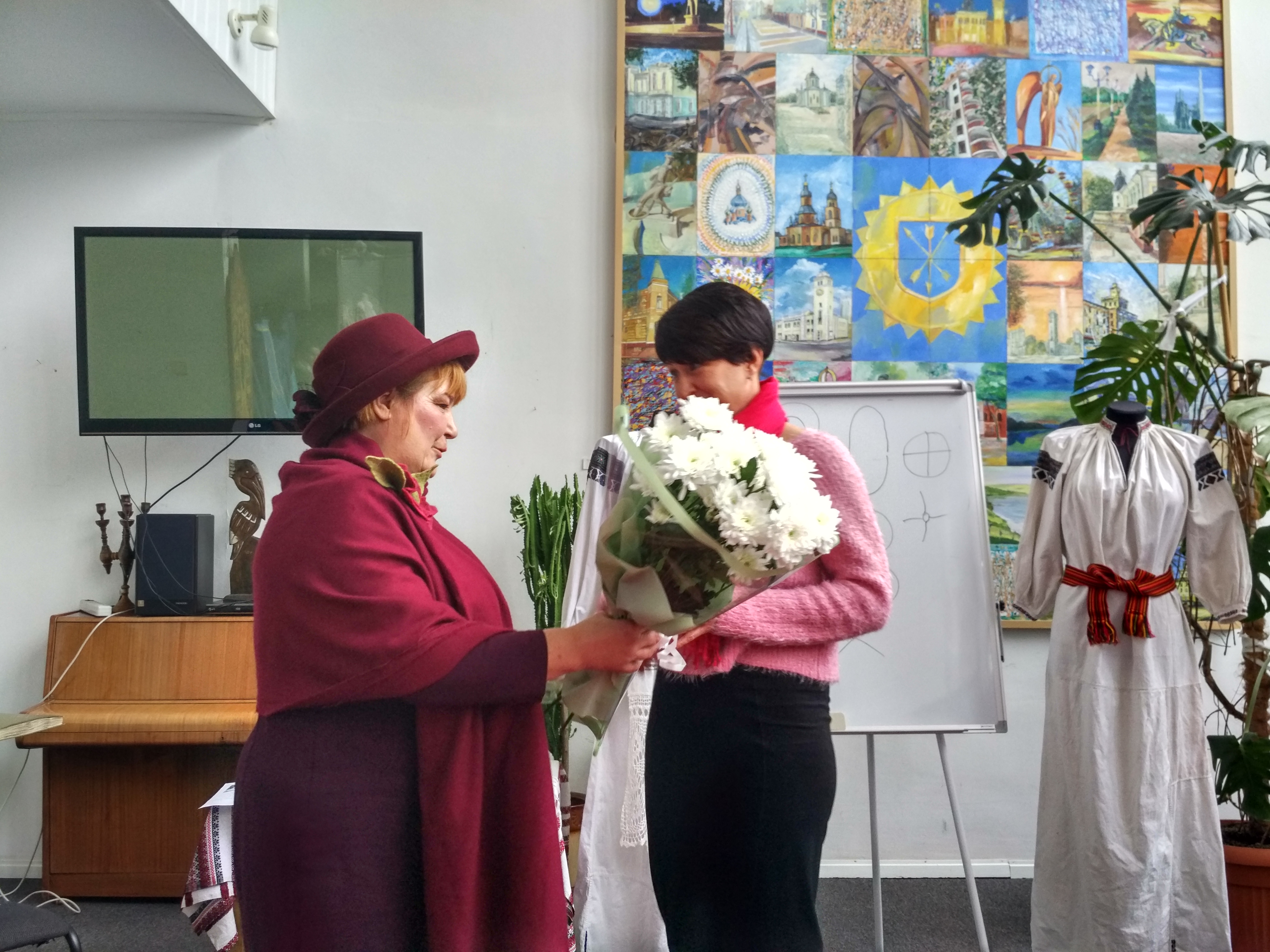 Зорецвіти на писанці – як молитва про зцілення роду — фото 4