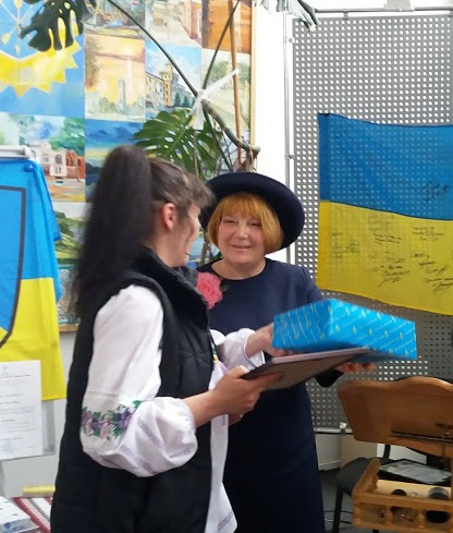 До Дня Героїв у музеї історії міста вшанували волонтерів — фото 4