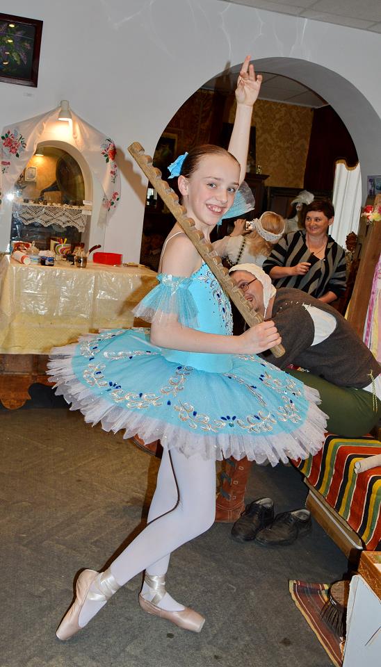 Вінтажне задоволення у вигляді історичної костюмованої вечірки — фото 73