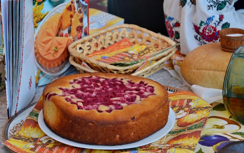 Подільську Шевченкіану представили у мистецькому проєкті «Свою Україну любіть!..» — фото 24