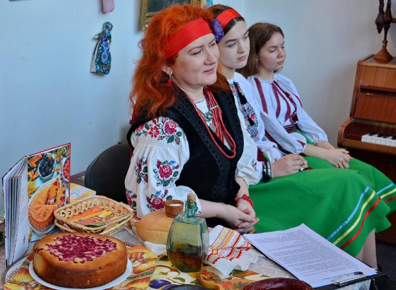 Подільську Шевченкіану представили у мистецькому проєкті «Свою Україну любіть!..» — фото 25