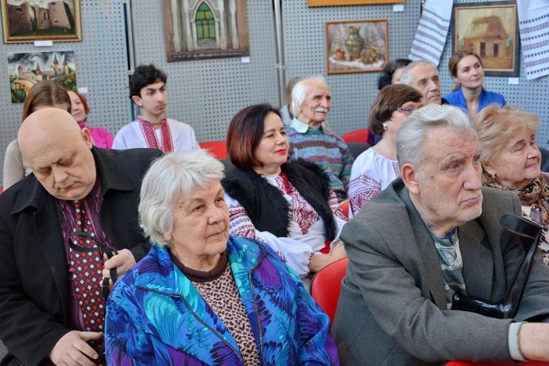 Подільську Шевченкіану представили у мистецькому проєкті «Свою Україну любіть!..» — фото 6