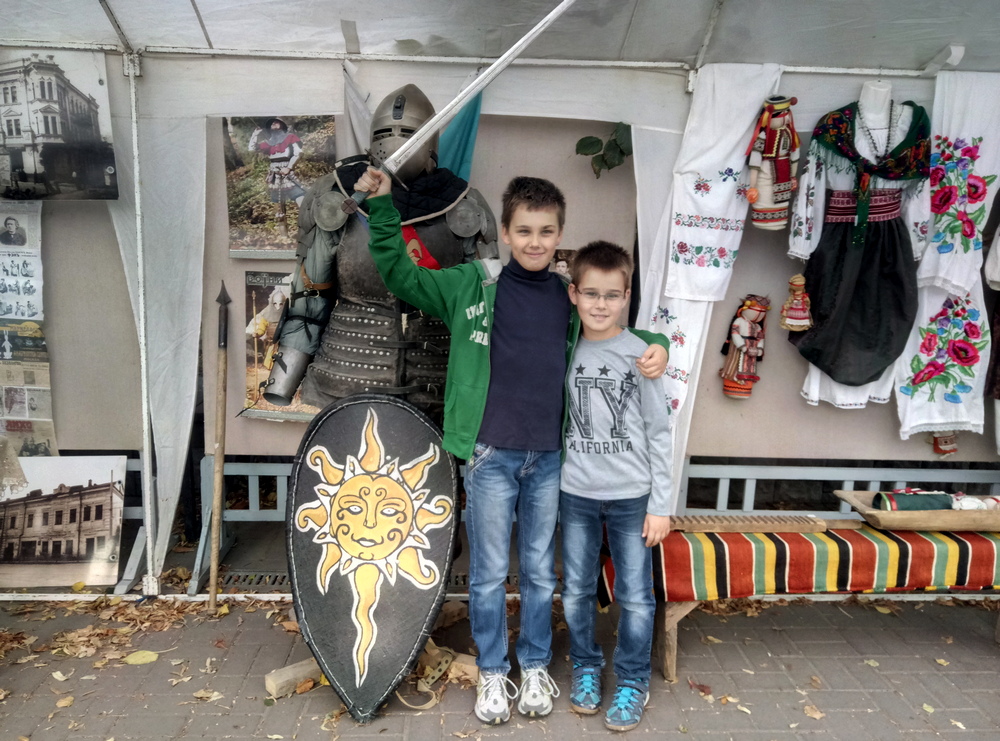 До Дня міста Хмельницького - "Машина часу" на Проскурівській за участю МІМХ — фото 13