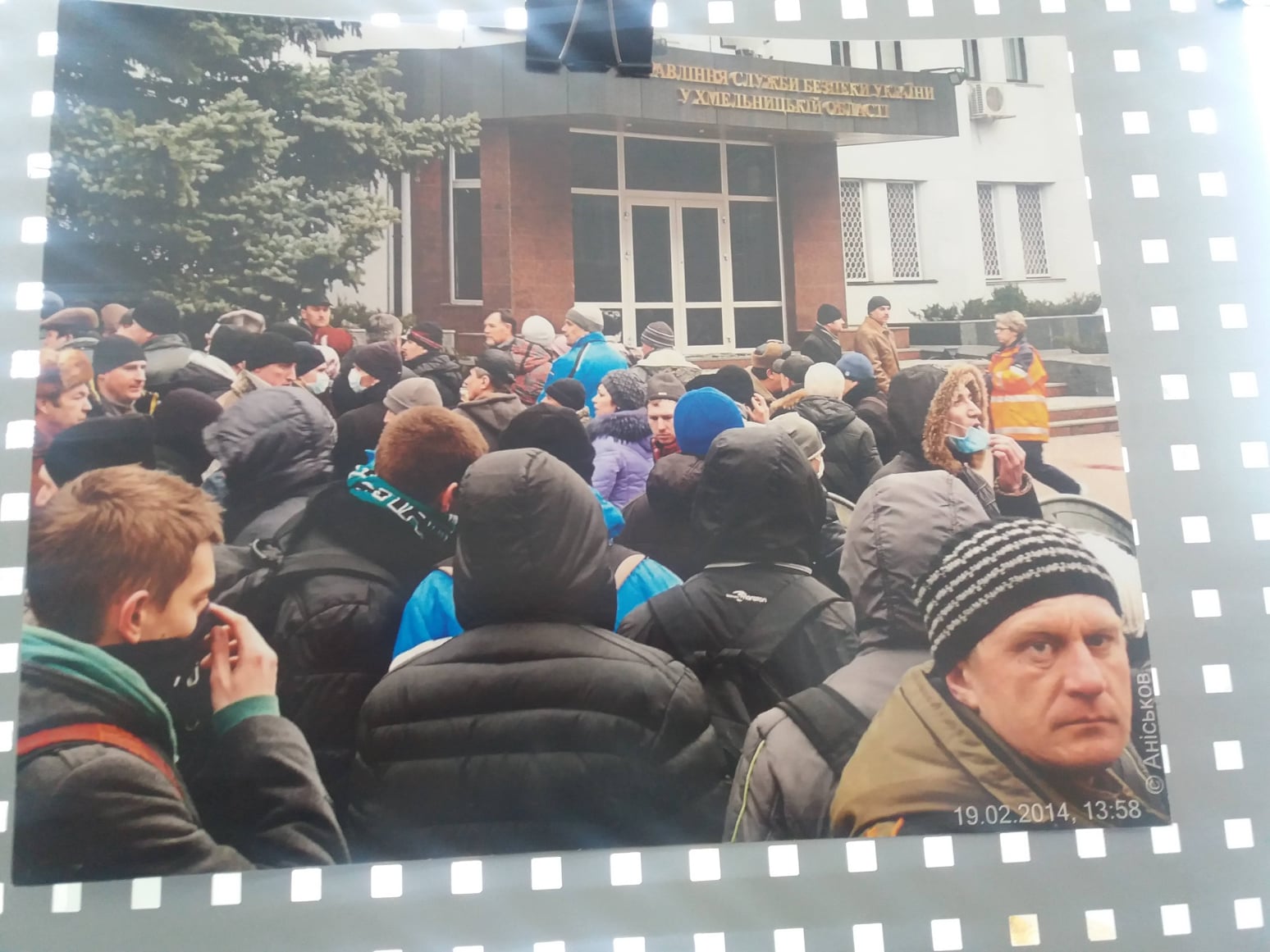 Ретроспективна фотовиставка «Як вистояв Майдан» в МІМХ — фото 10